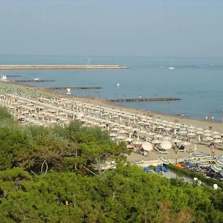 Lovely Flat With A Relaxing View - Beahost Apartment *